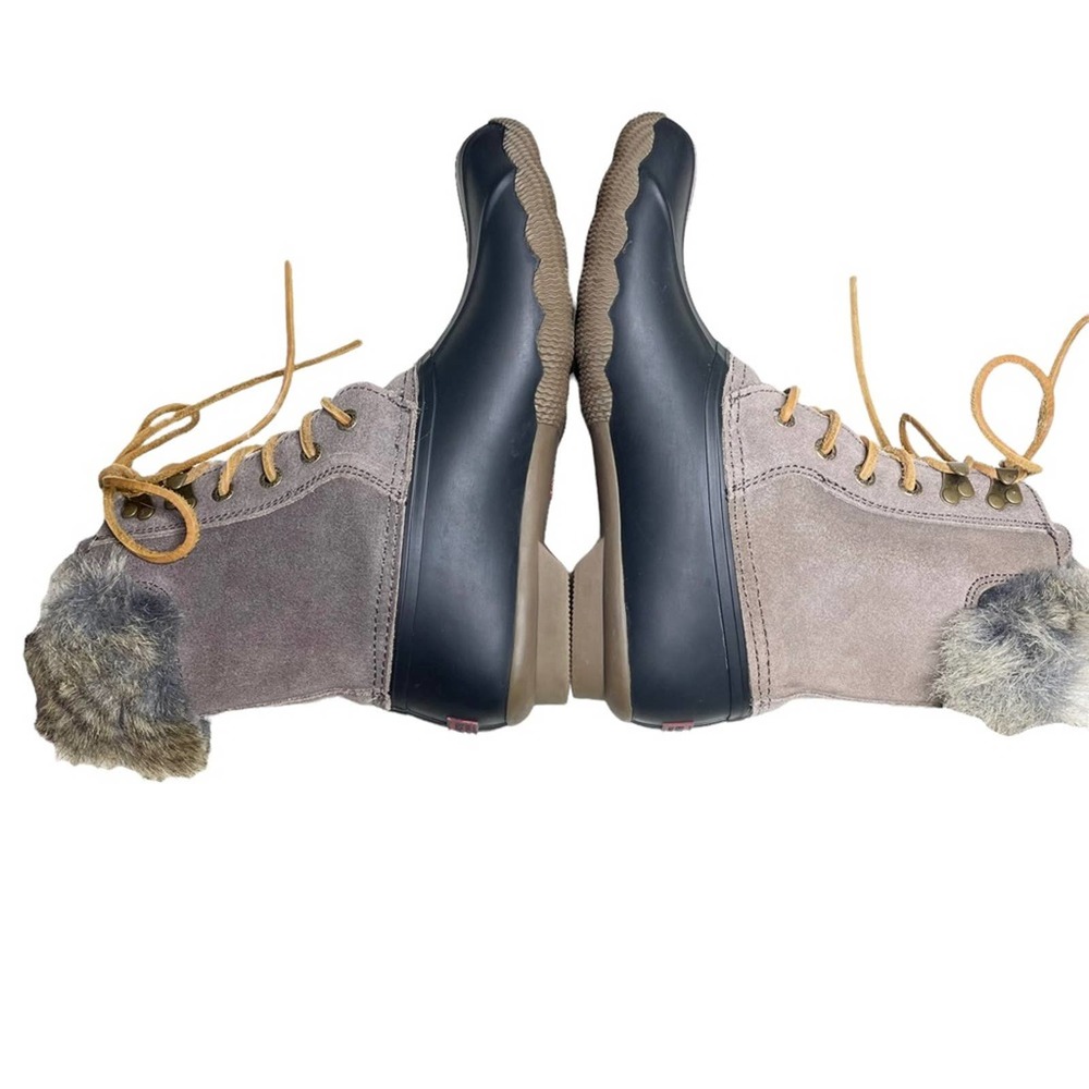 Women's Sperry gray suede faux fur trim waterproof duck boots size 7 - Picture 4 of 7